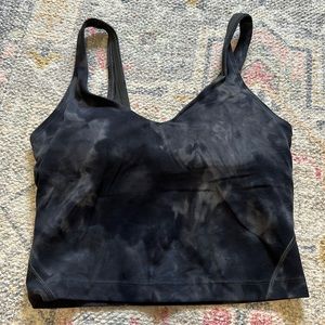 Lululemon top